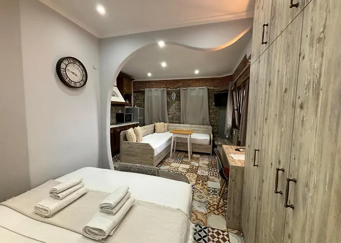 Kaldera * Skiathos Town